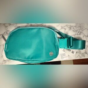 lululemon belt bag